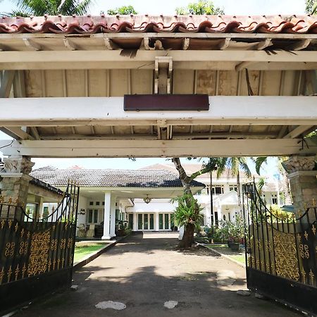 Villa Sri Manganti Jakarta Extérieur photo